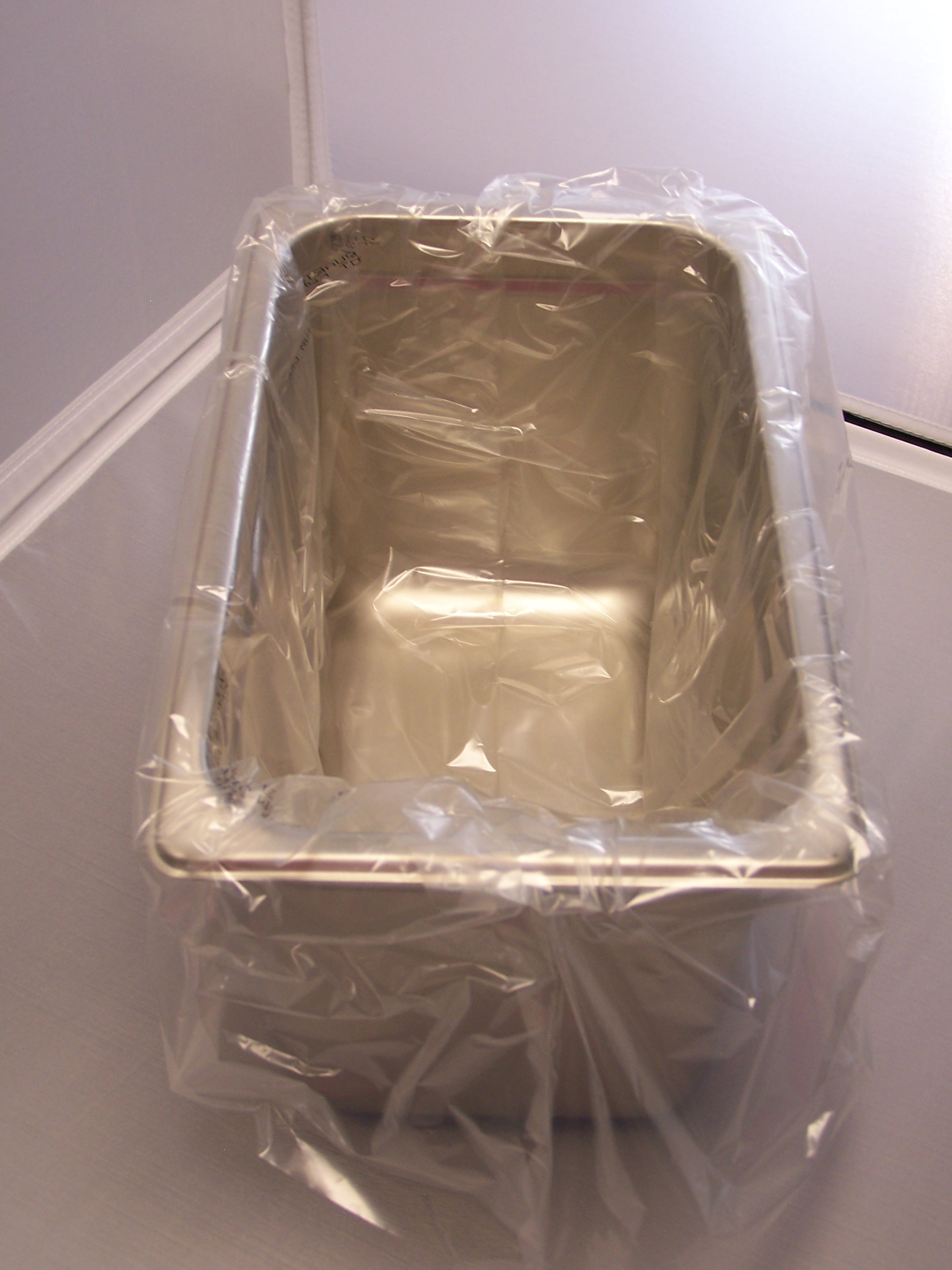 M and Q Packaging Corp PanSaver Half Long Ovenable Pan Liner - Medium, 27 x 11 inch -- 100 per case.