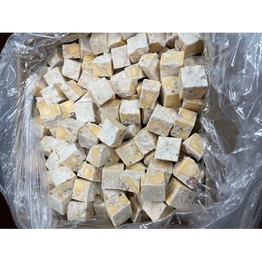Waters Edge Cheese Curds Beer Battered Bacon and Yellow Cheddar Cheese Curds, 9 Pound