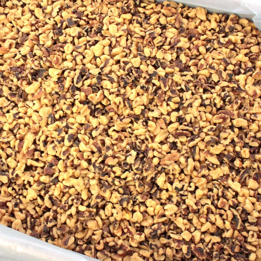 Commodity Medium and Large Combo Walnut, 30 Pound