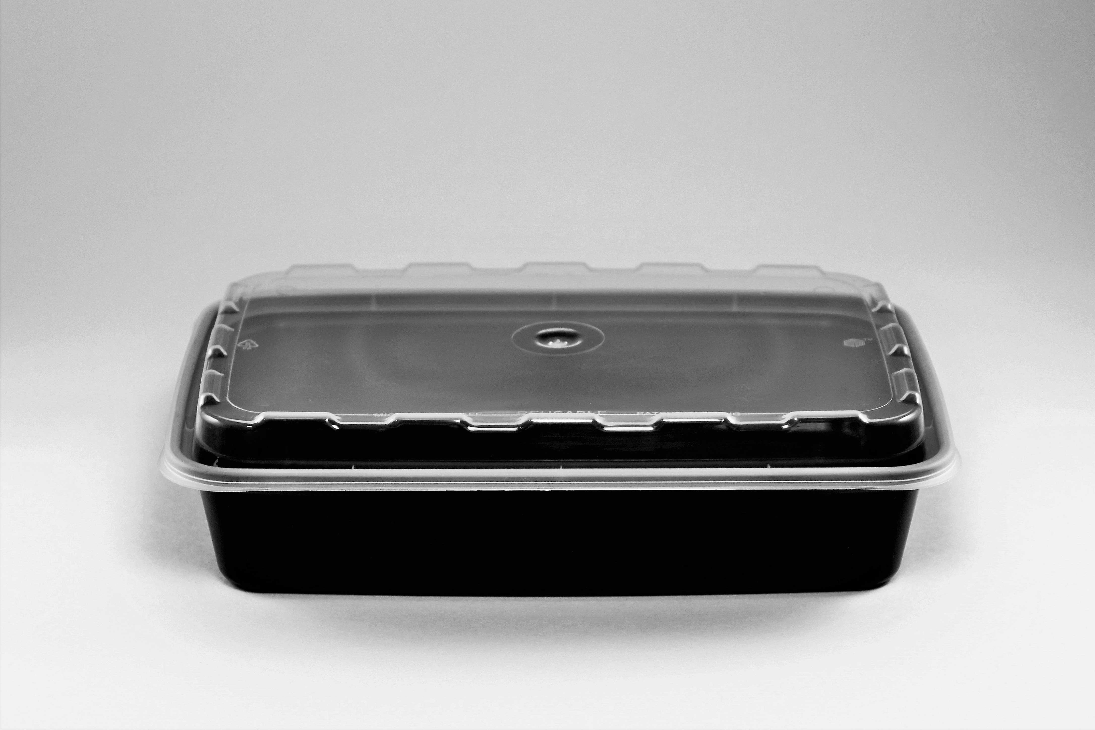 Cubeware Rectangular Black Reusable Plastic Microwavable Food Container with Clear Lid Set, 28 Ounce -- 150 set per case.