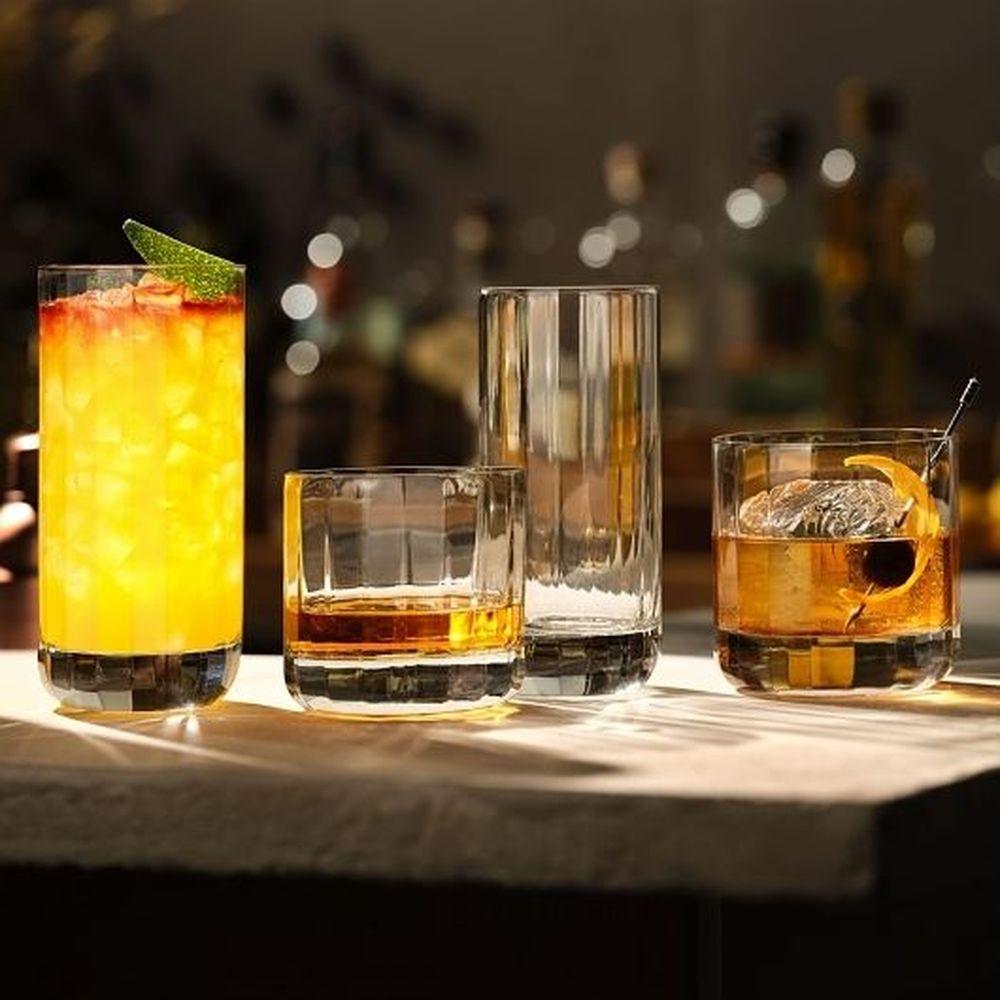 Product gallery 758981319